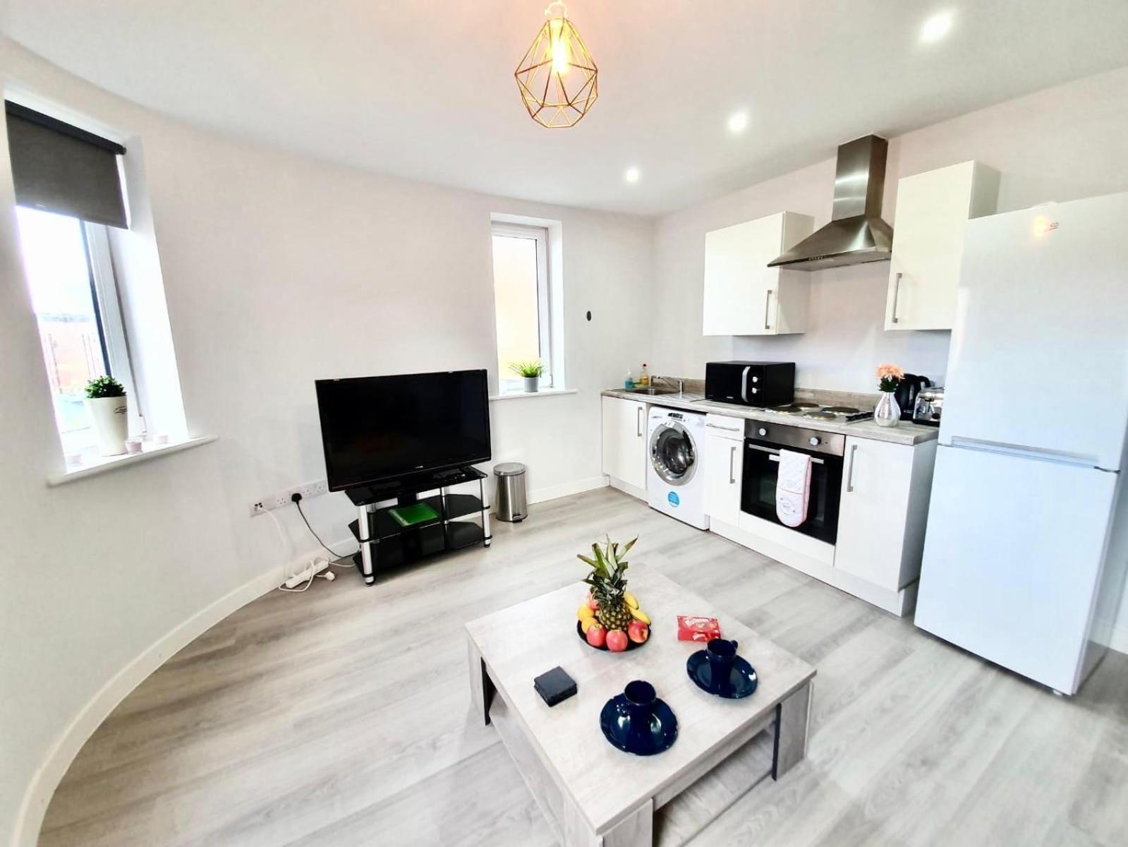 Opp Liverpool - Perfect For Contractors And Travellers, Big Savings Booking 4 Nights Or More! Leilighet Rom bilde