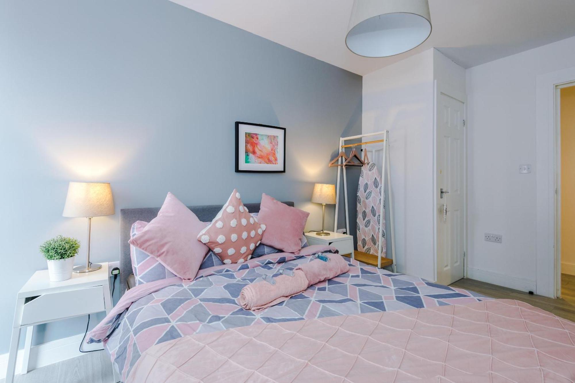 Opp Liverpool - Perfect For Contractors And Travellers, Big Savings Booking 4 Nights Or More! Leilighet Rom bilde