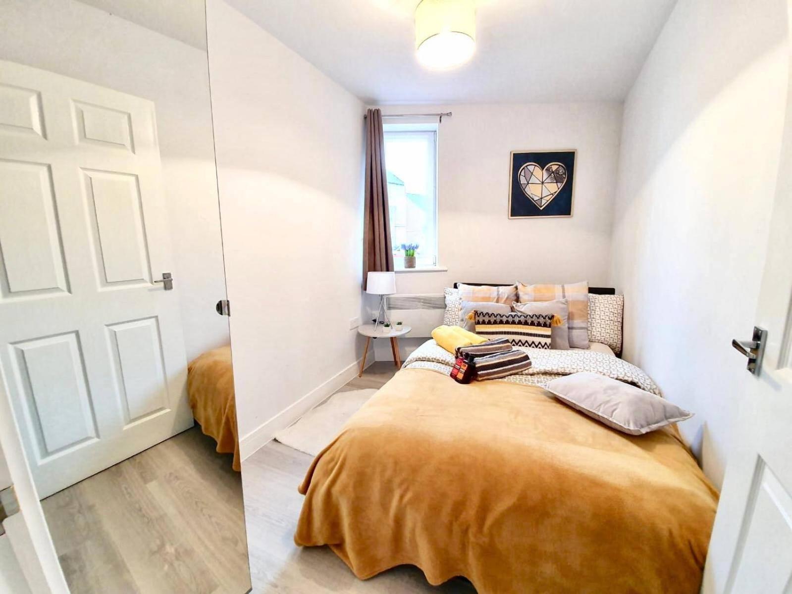 Opp Liverpool - Perfect For Contractors And Travellers, Big Savings Booking 4 Nights Or More! Leilighet Rom bilde